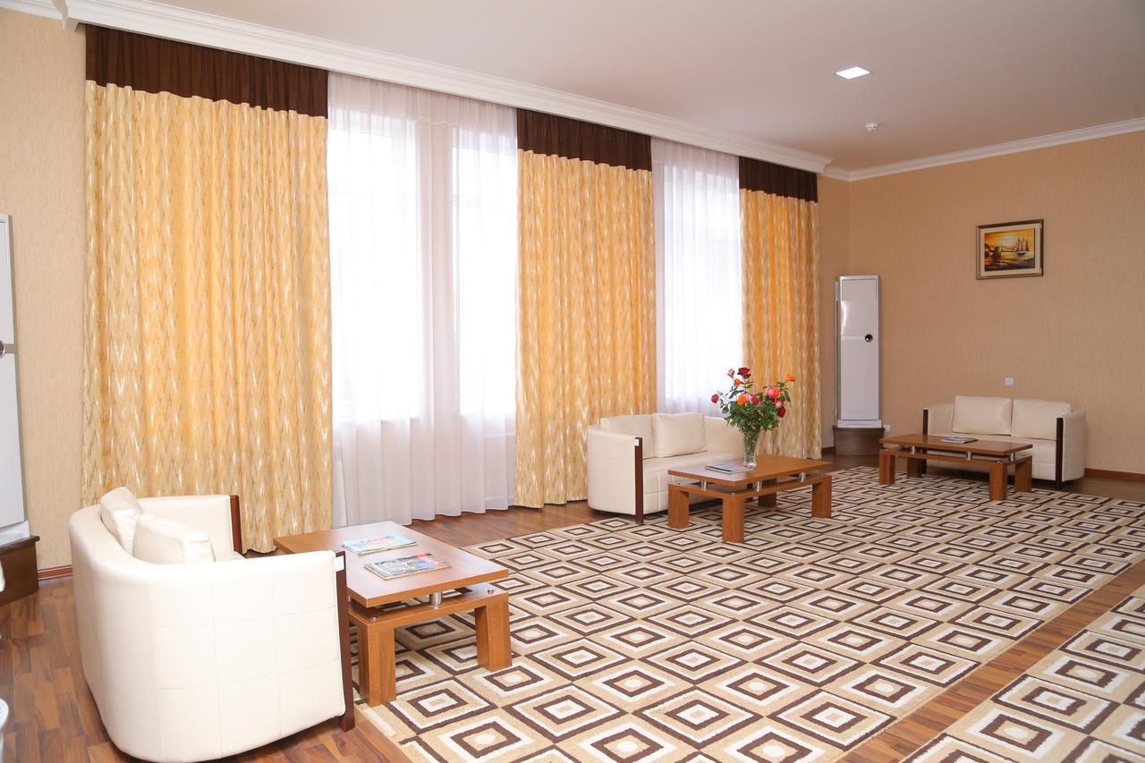 Sipehr Hotel Chkalovsk Екстериор снимка